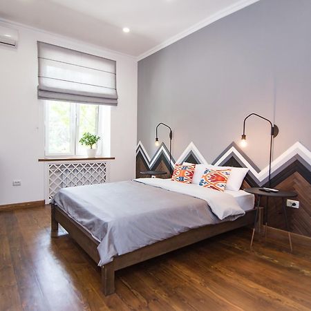 Art Apartment Tashkent Ngoại thất bức ảnh
