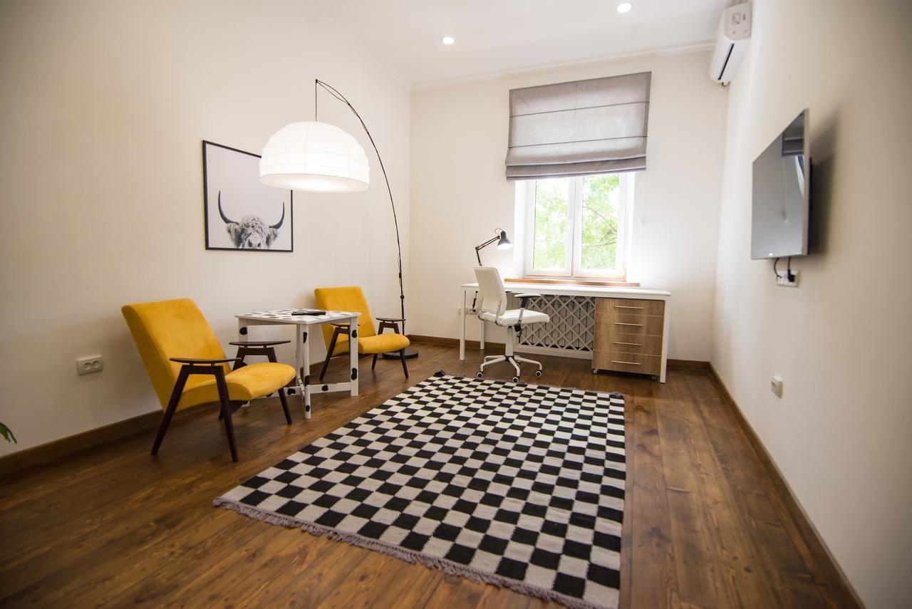 Art Apartment Tashkent Ngoại thất bức ảnh