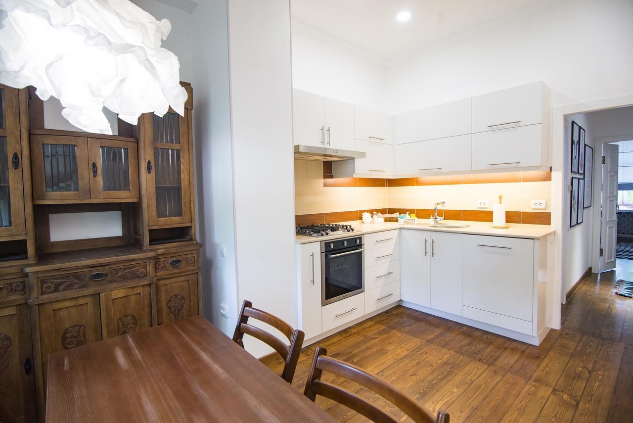 Art Apartment Tashkent Ngoại thất bức ảnh