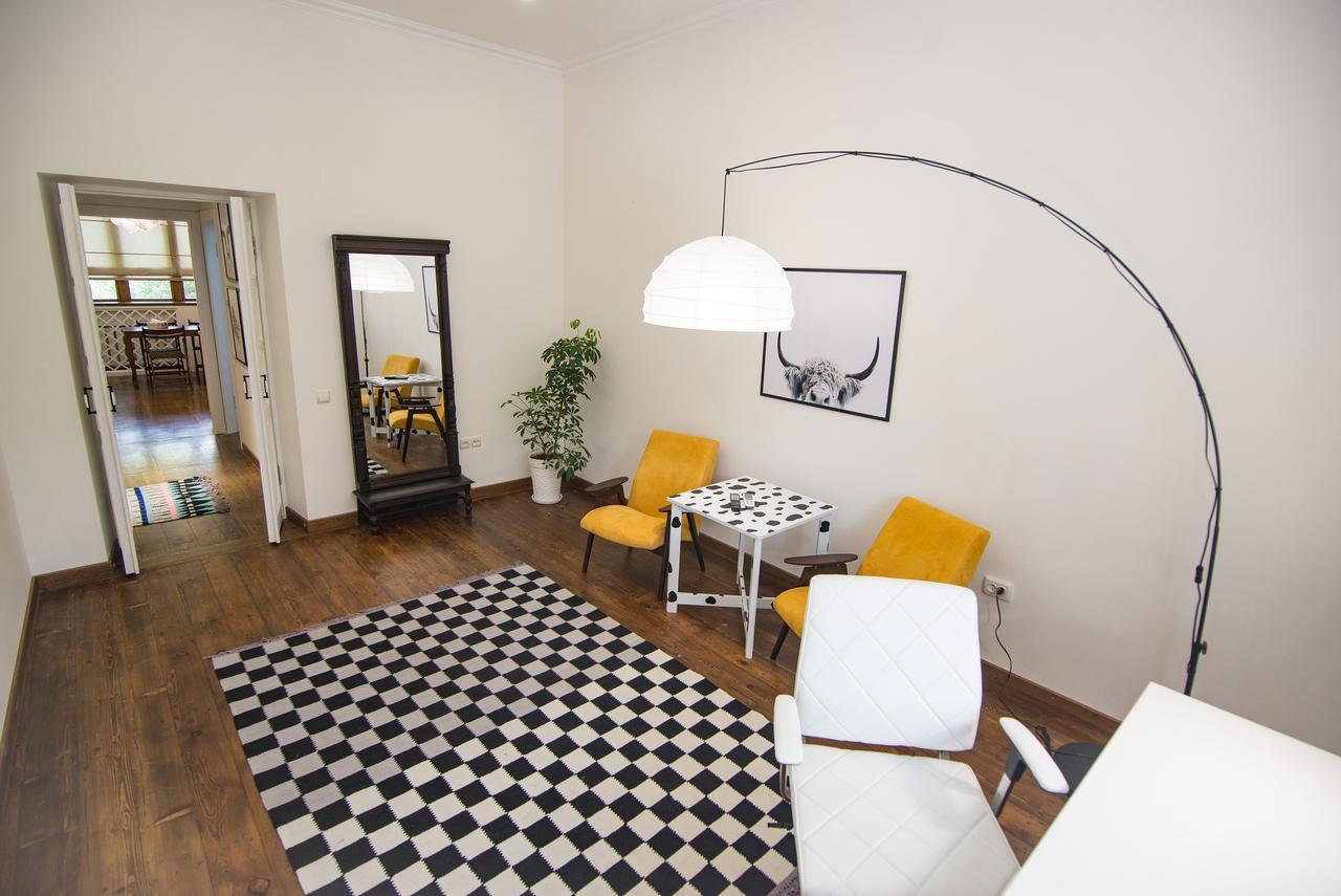 Art Apartment Tashkent Ngoại thất bức ảnh